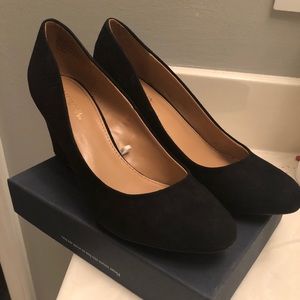 Merona Black Suede Wedge heel Size 7